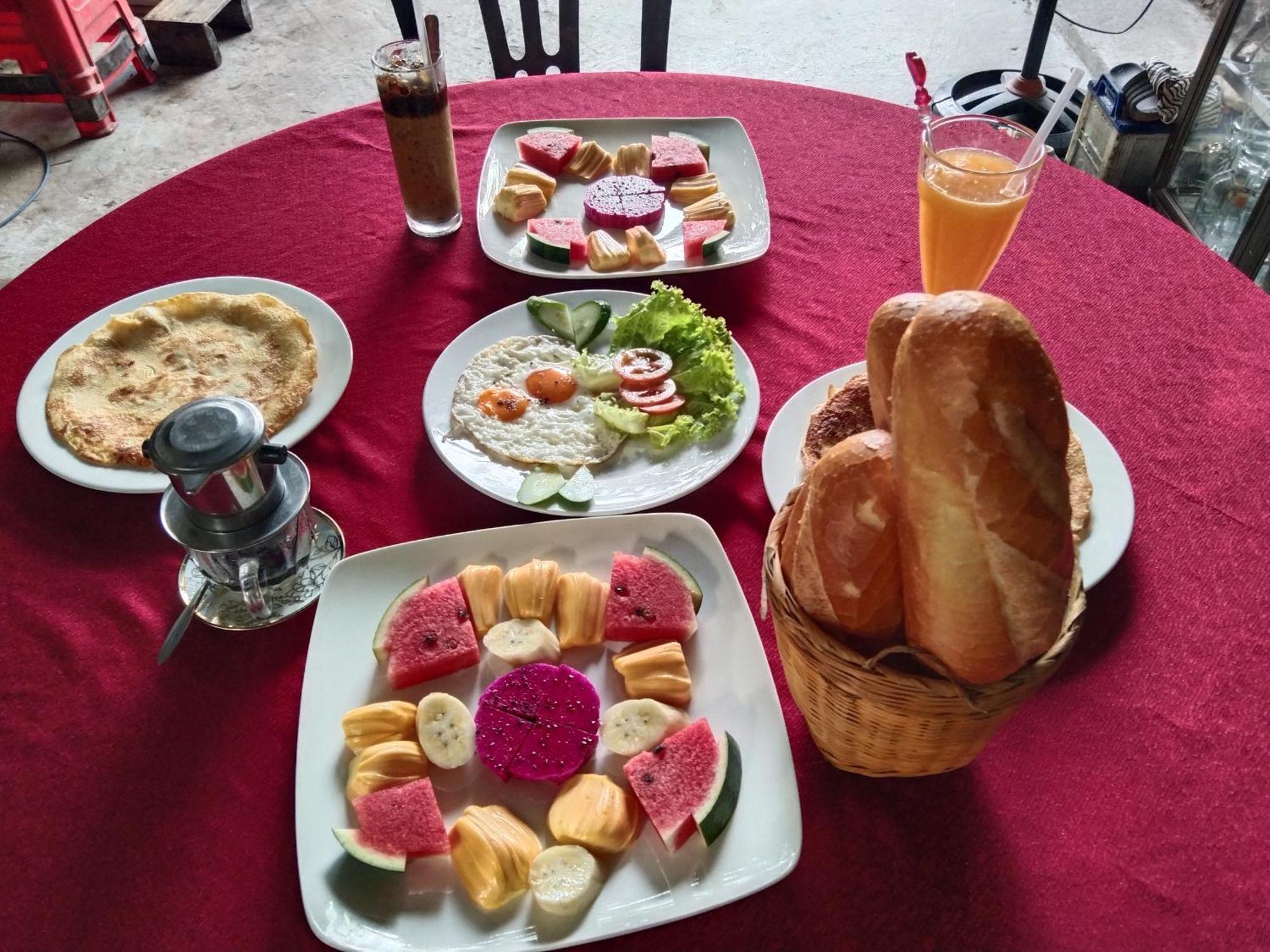 Quoc Phuong Riverside Homestay Ben Tre المظهر الخارجي الصورة