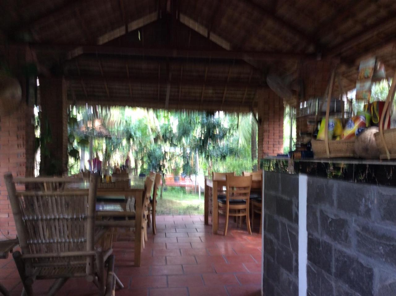 Quoc Phuong Riverside Homestay Ben Tre المظهر الخارجي الصورة